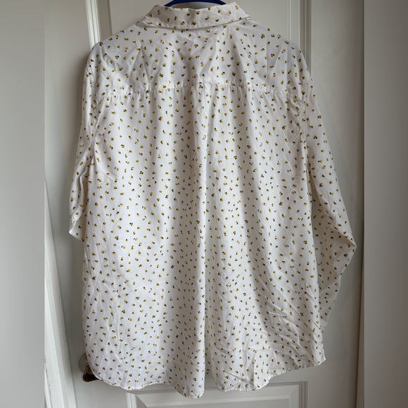 Eddie Bauer Mesh Lined White Button-Down Shirt with Yellow and Black Dot Print - Picture 6 of 10